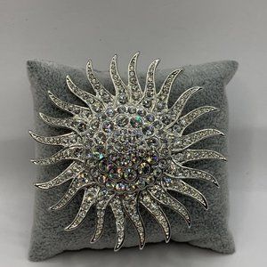 Camrose & KrossJBK Silverstar Sunset Sunburst Brooch Silvertone Crystal Jackie K